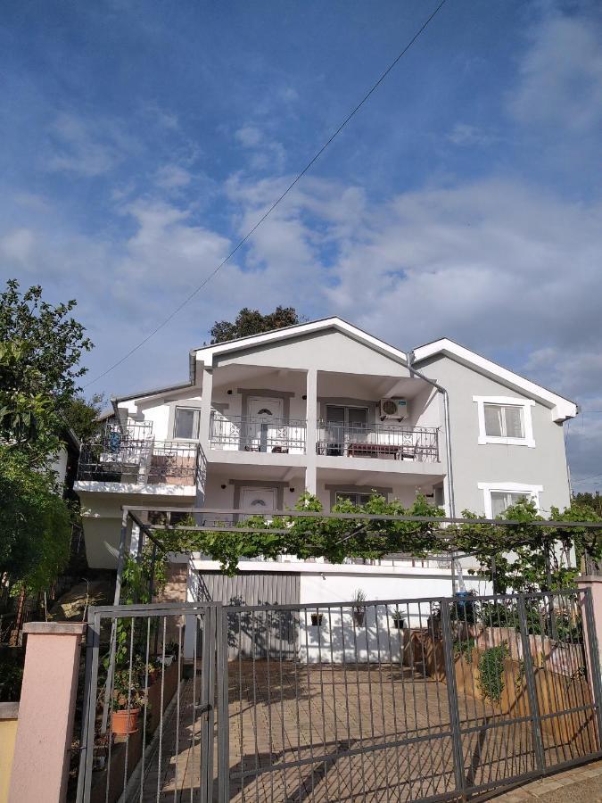 Aparttoni Dobra Voda Kültér fotó